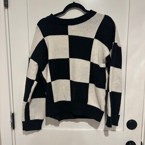 Very J Black and White Checkered Sweater size medium inside